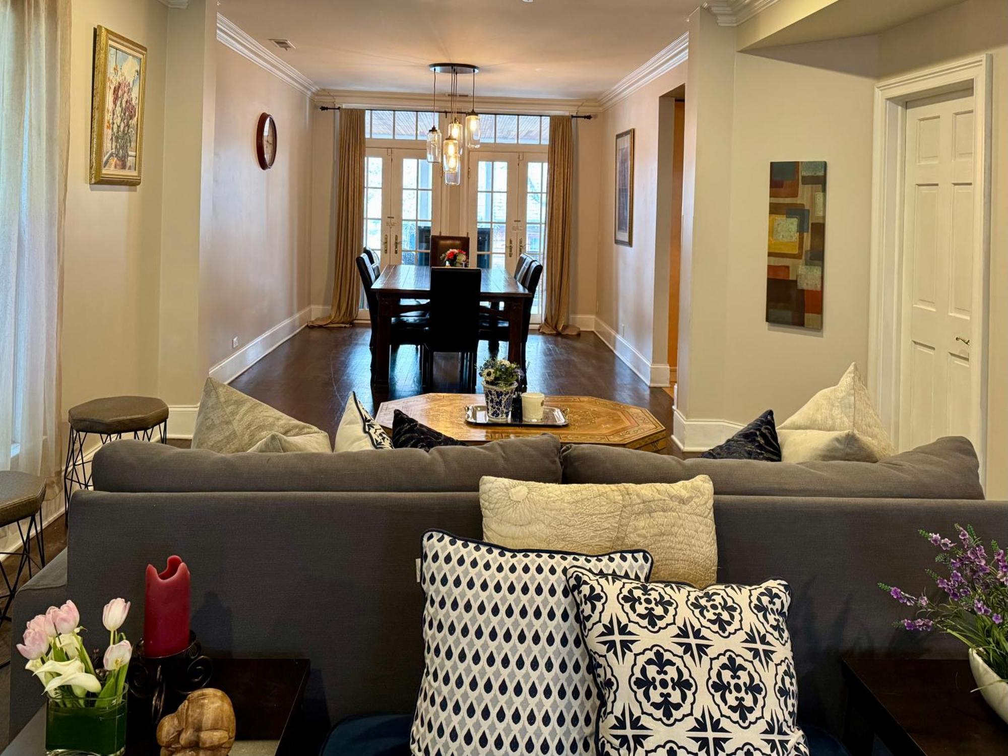 שיקגו 3 Bedroom Spacious Home In Ideal Location W Free Parking Back Yard Pets Welcome מראה חיצוני תמונה
