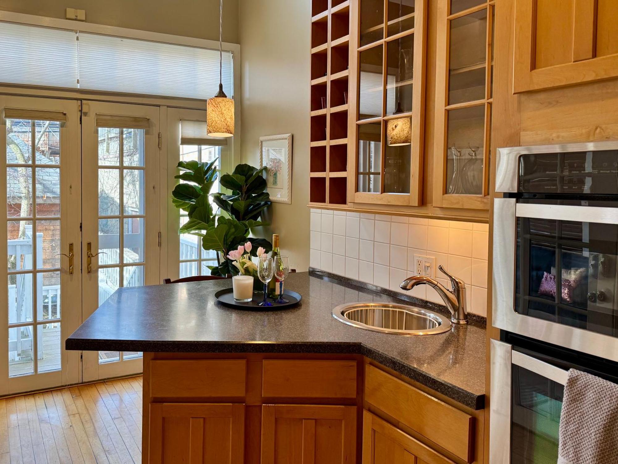 שיקגו 3 Bedroom Spacious Home In Ideal Location W Free Parking Back Yard Pets Welcome מראה חיצוני תמונה