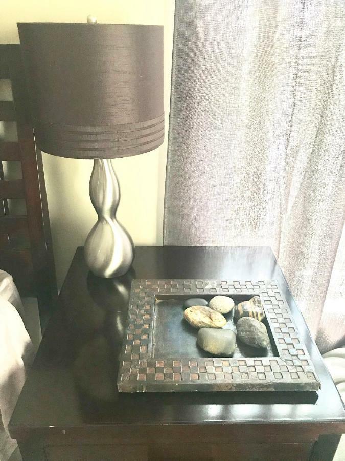שיקגו 3 Bedroom Spacious Home In Ideal Location W Free Parking Back Yard Pets Welcome מראה חיצוני תמונה